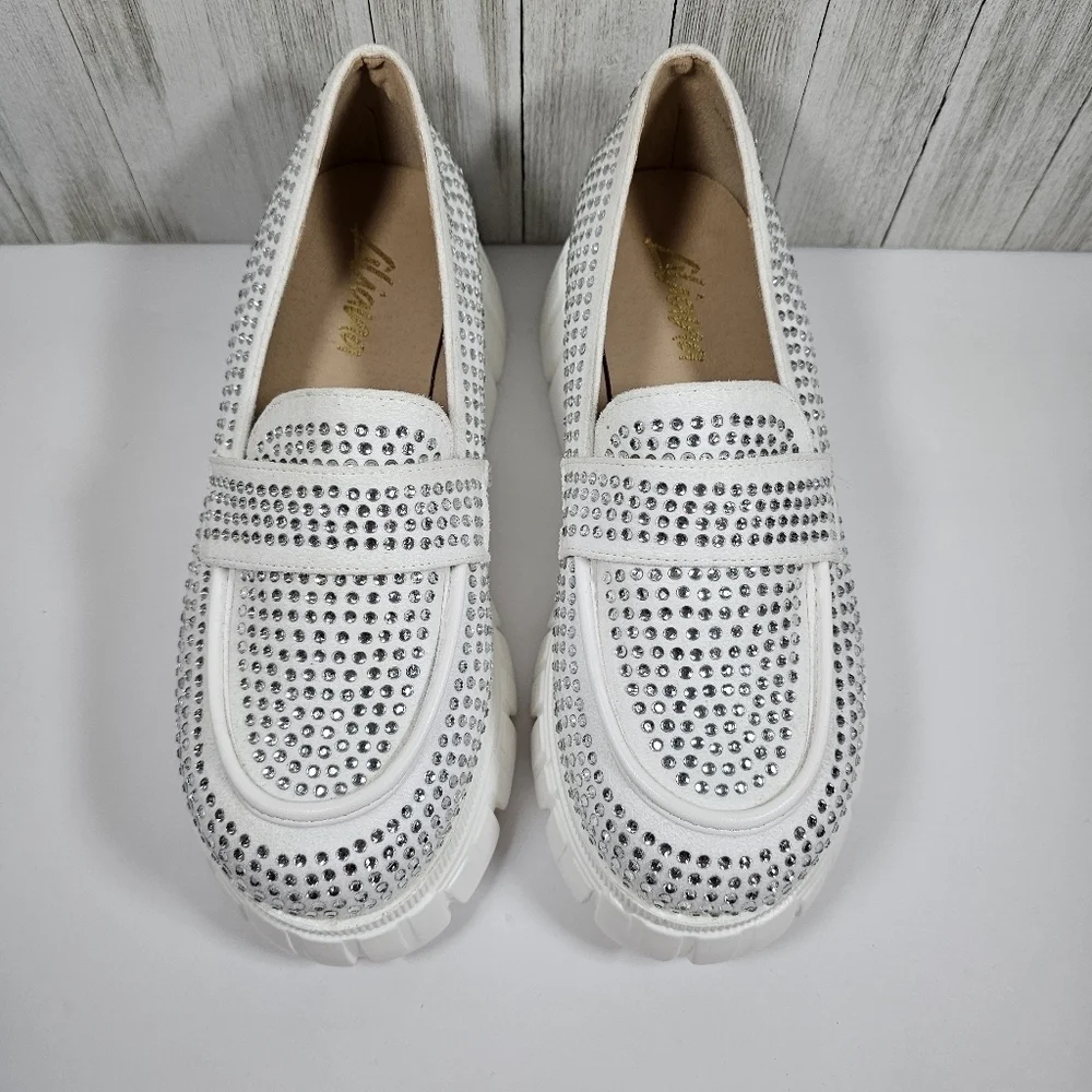 Vegan NEW white jeweled chunky platform lightweight man made y2k size 7.5